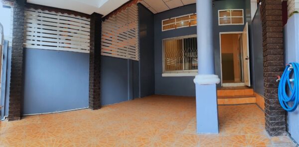 หมู่บ้านเสนาวิลล่า 5 ซอยพระยาสุเรนทร์ 38 - Image 5